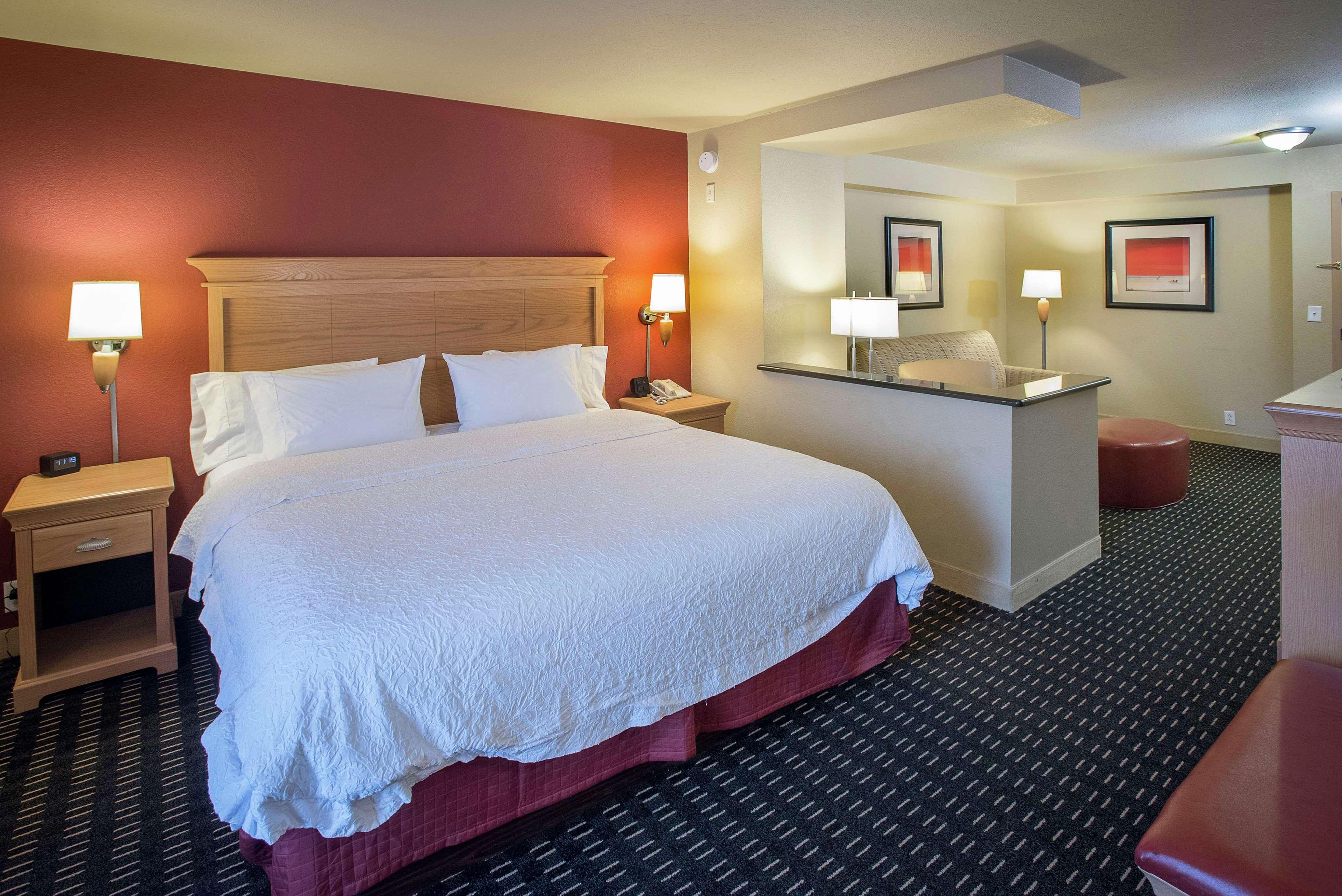 Hampton Inn Pensacola-Airport Екстериор снимка