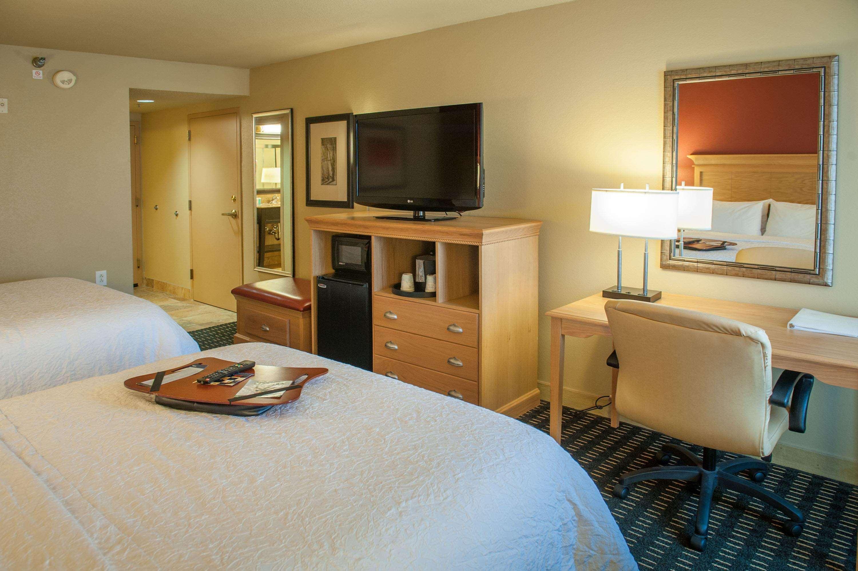 Hampton Inn Pensacola-Airport Екстериор снимка