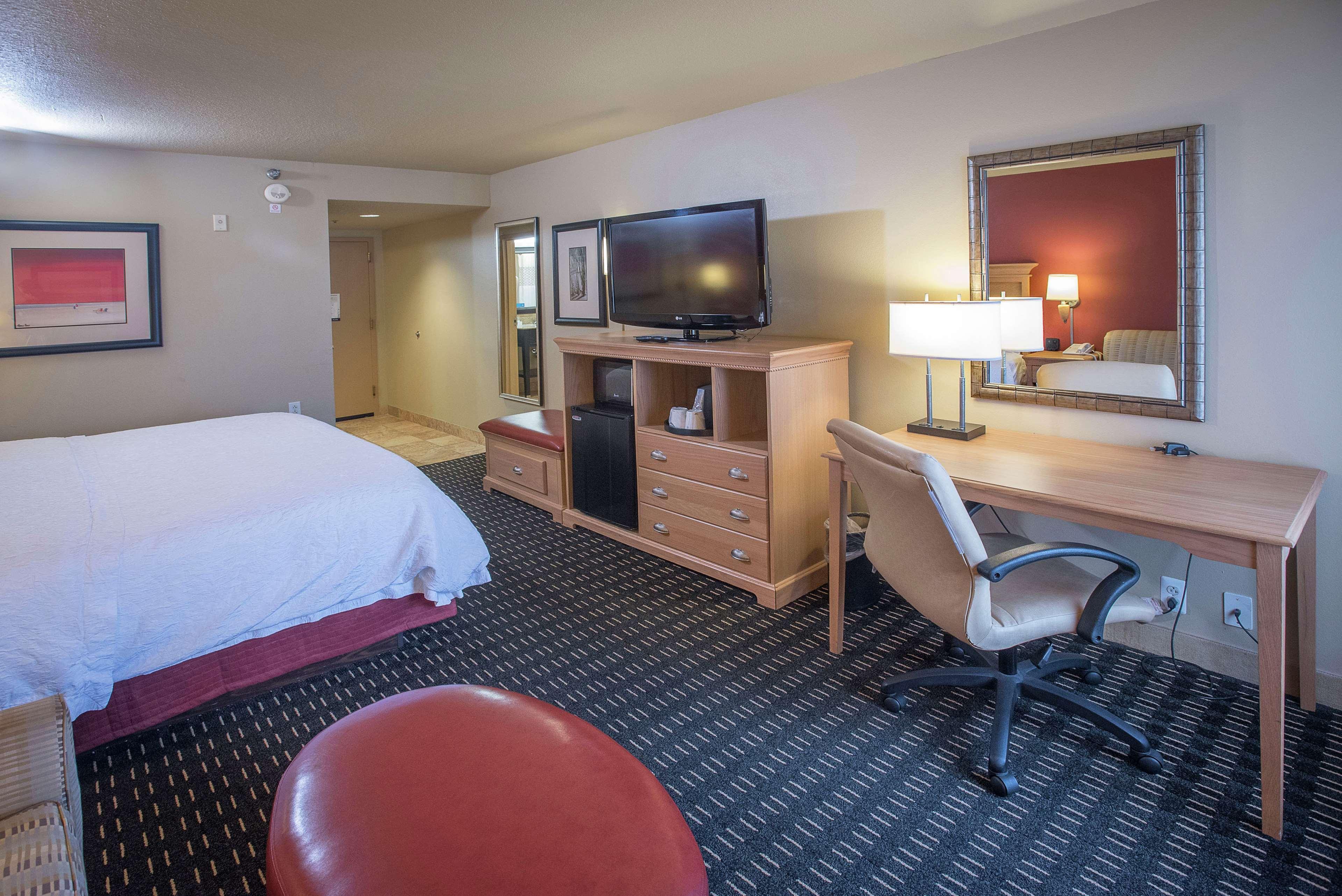 Hampton Inn Pensacola-Airport Екстериор снимка