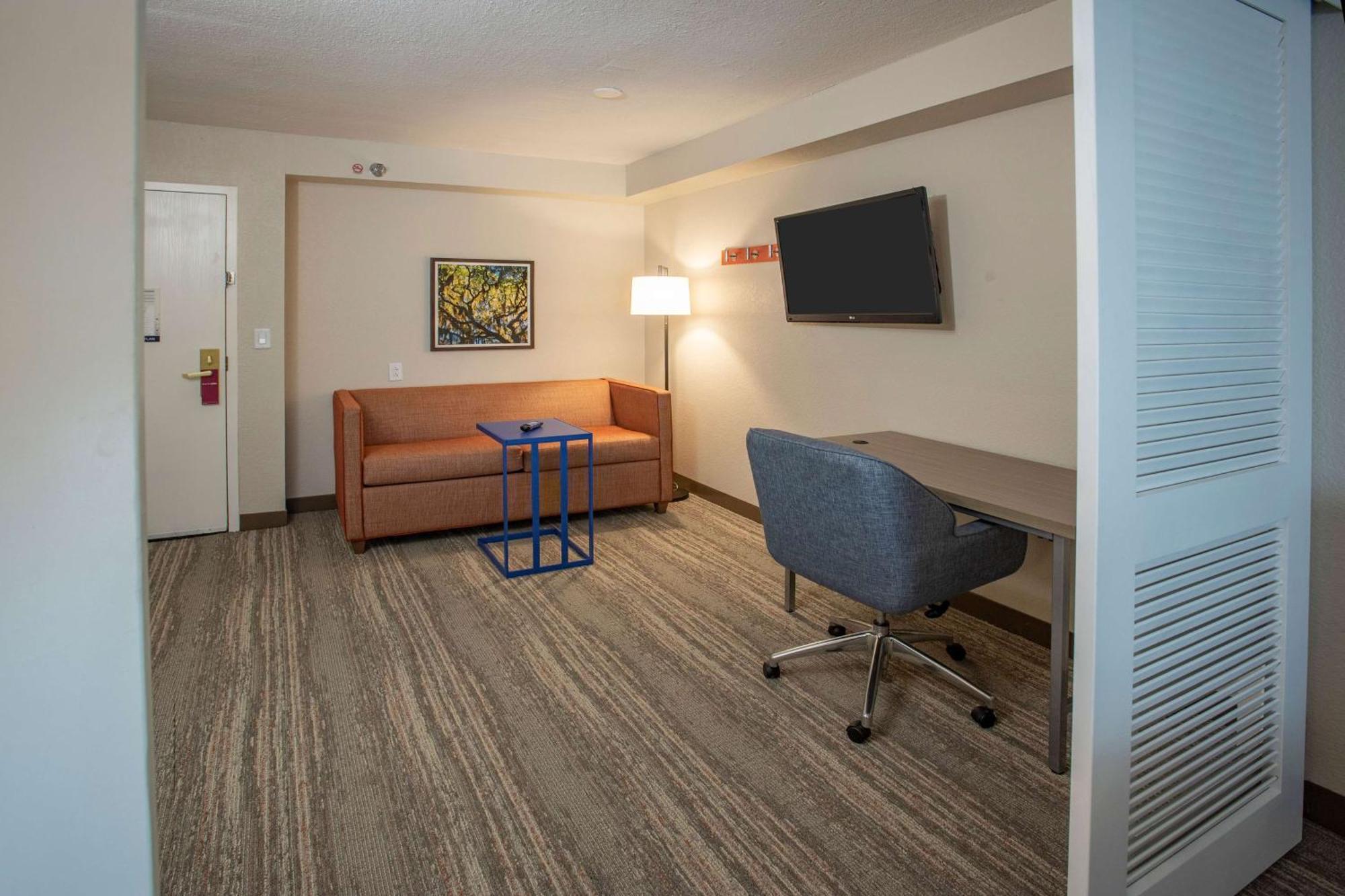 Hampton Inn Pensacola-Airport Екстериор снимка
