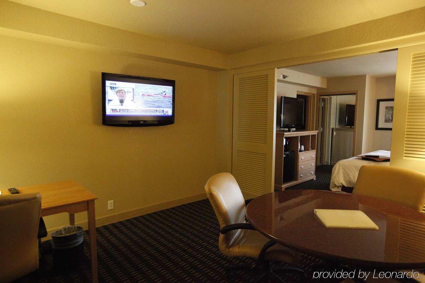 Hampton Inn Pensacola-Airport Стая снимка